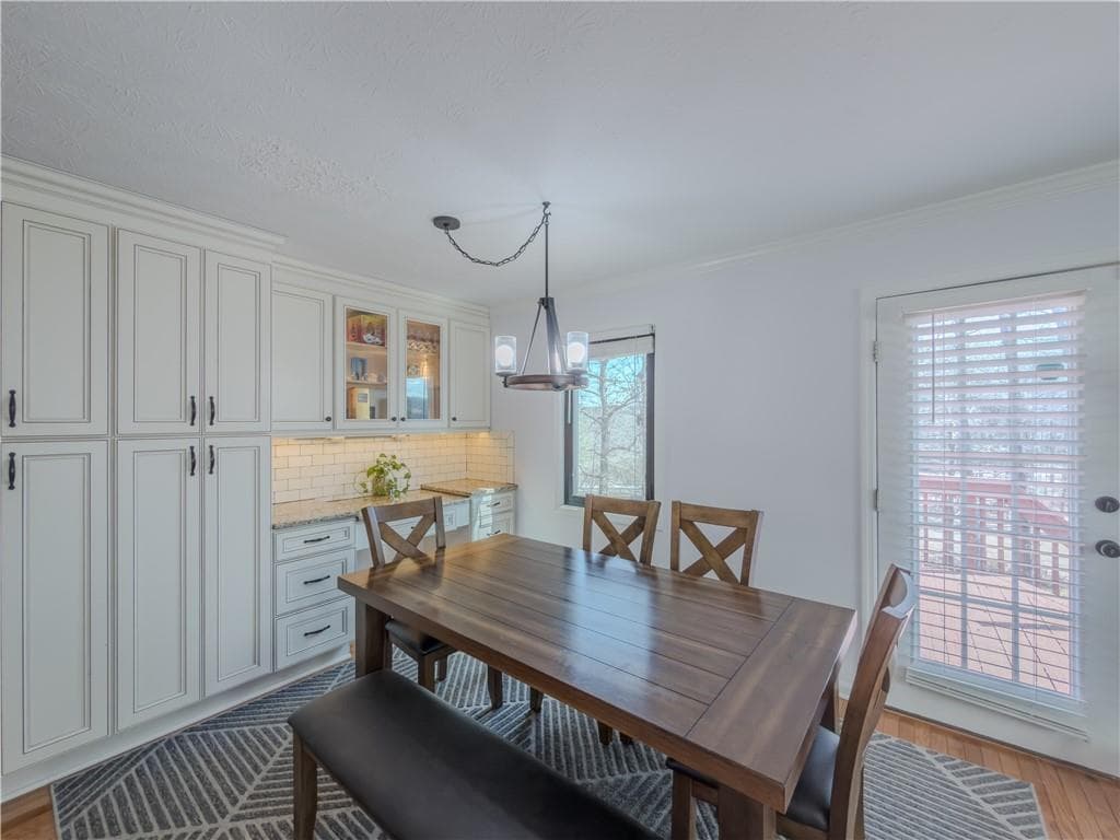 3 bedroom, 3 bathroom, 1,550 sq ft single family residence for sale at 580 Lake Drive, Snellville, GA 30039 — photo 10