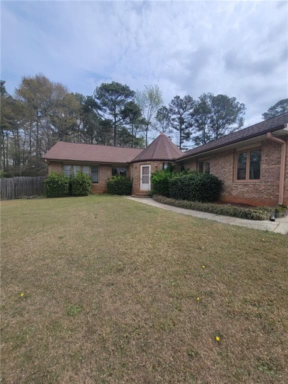 3 bedroom, 2 bathroom, 2,166 sq ft single family residence for sale at 3348 Concord Corner, Conyers, GA 30013 — photo 10