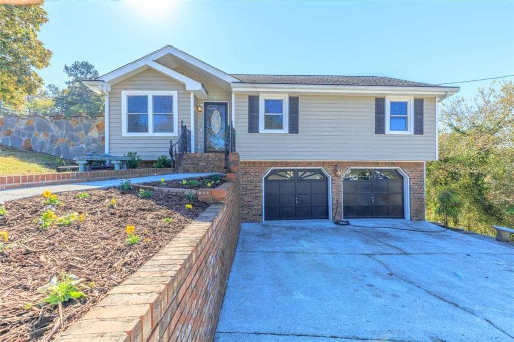 3 bedroom, 2 bathroom, 1,500 sq ft single family residence for sale at 338 Kinsey Street, Rossville, GA 30741
