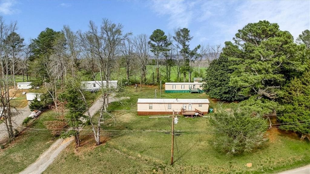 12 bedroom, 10 bathroom, 3,136 sq ft single family residence for sale at 217 Robin Rd Road, Jasper, GA 30143 — photo 2