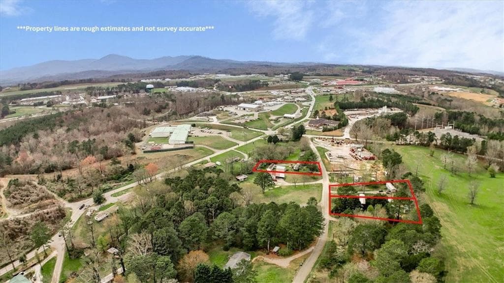 12 bedroom, 10 bathroom, 3,136 sq ft single family residence for sale at 217 Robin Rd Road, Jasper, GA 30143 — photo 5