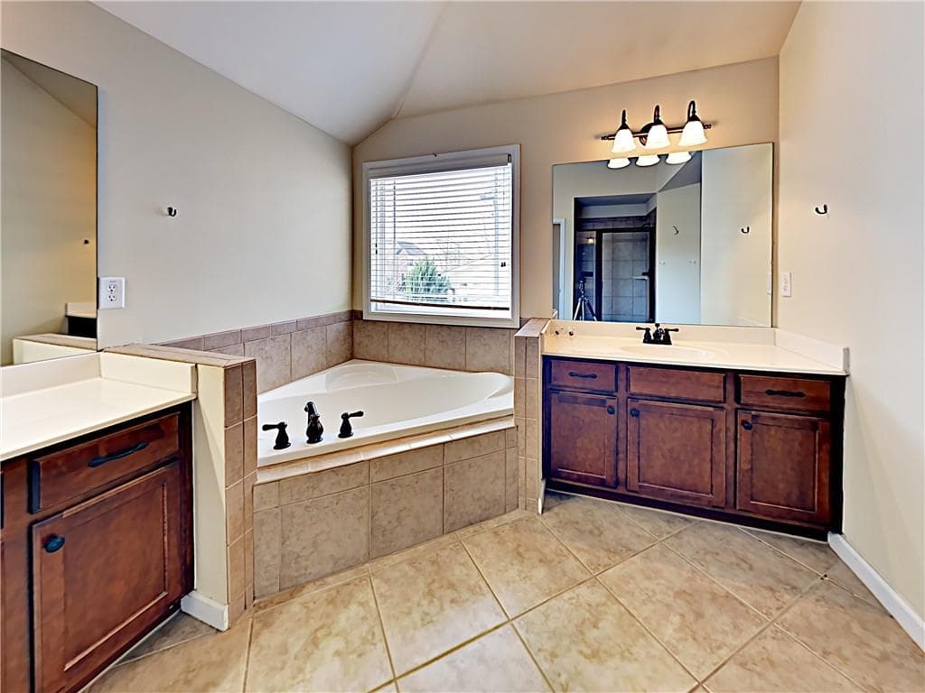 4 bedroom, 3 bathroom, 2,724 sq ft single family residence for sale at 1091 Forest Creek Drive, Canton, GA 30115 — photo 8