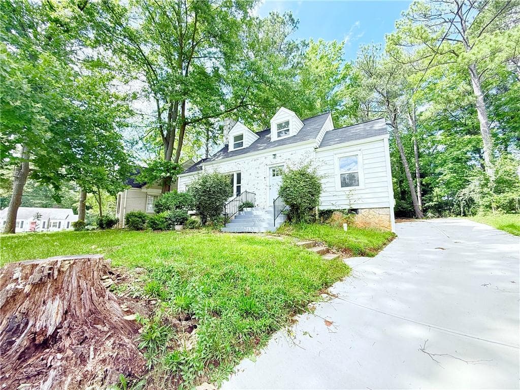 3 bedroom, 2 bathroom, 1,508 sq ft single family residence for sale at 1679 Altadena Place, Atlanta, GA 30311 — photo 1 of 10