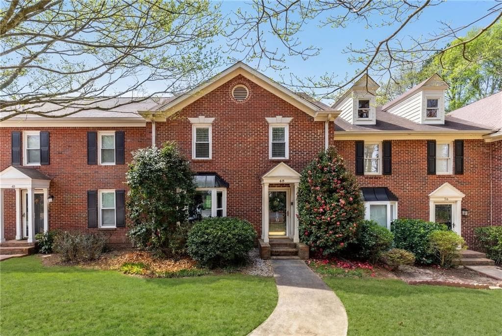 2 bedroom, 3 bathroom, 1,596 sq ft townhouse sold at 48 Huntington Place Drive, Atlanta, GA 30350