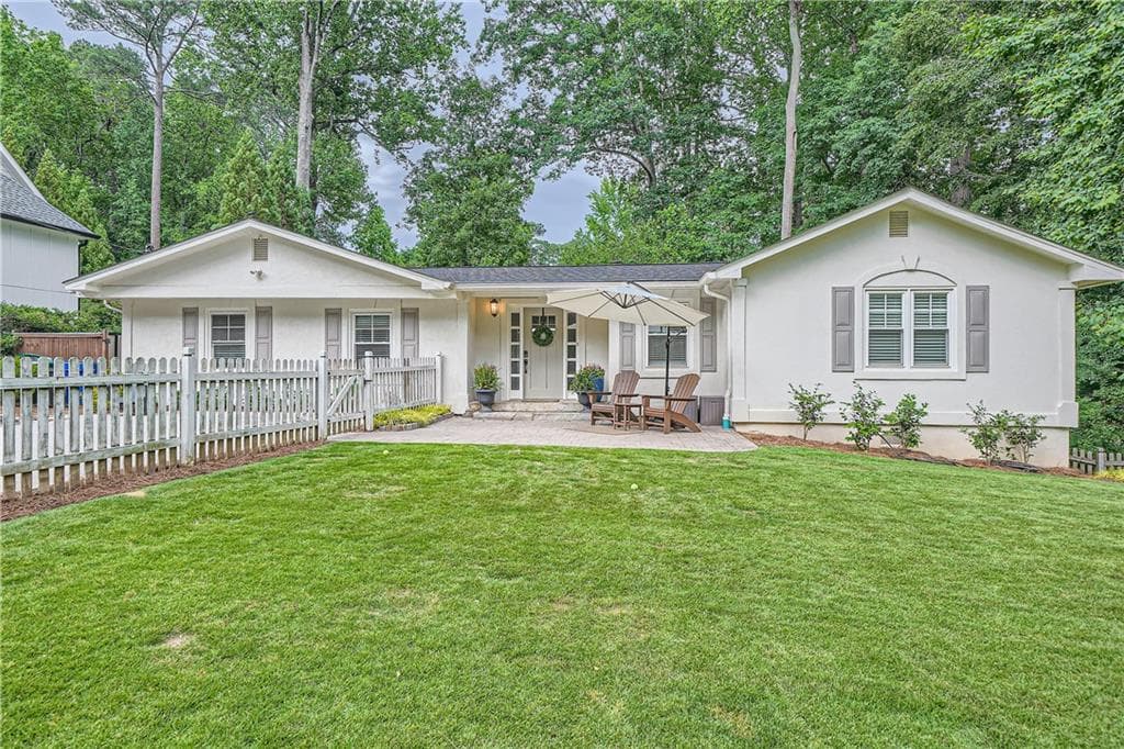 4 bedroom, 3 bathroom, 2,611 sq ft single family residence sold at 1652 Tryon Road, Atlanta, GA 30319