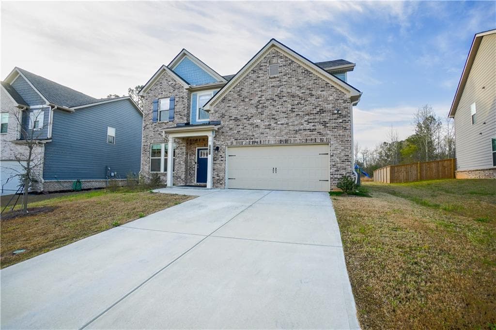 4 bedroom, 3 bathroom, 2,278 sq ft single family residence for sale at 2837 Malton Way, Loganville, GA 30052 — photo 2