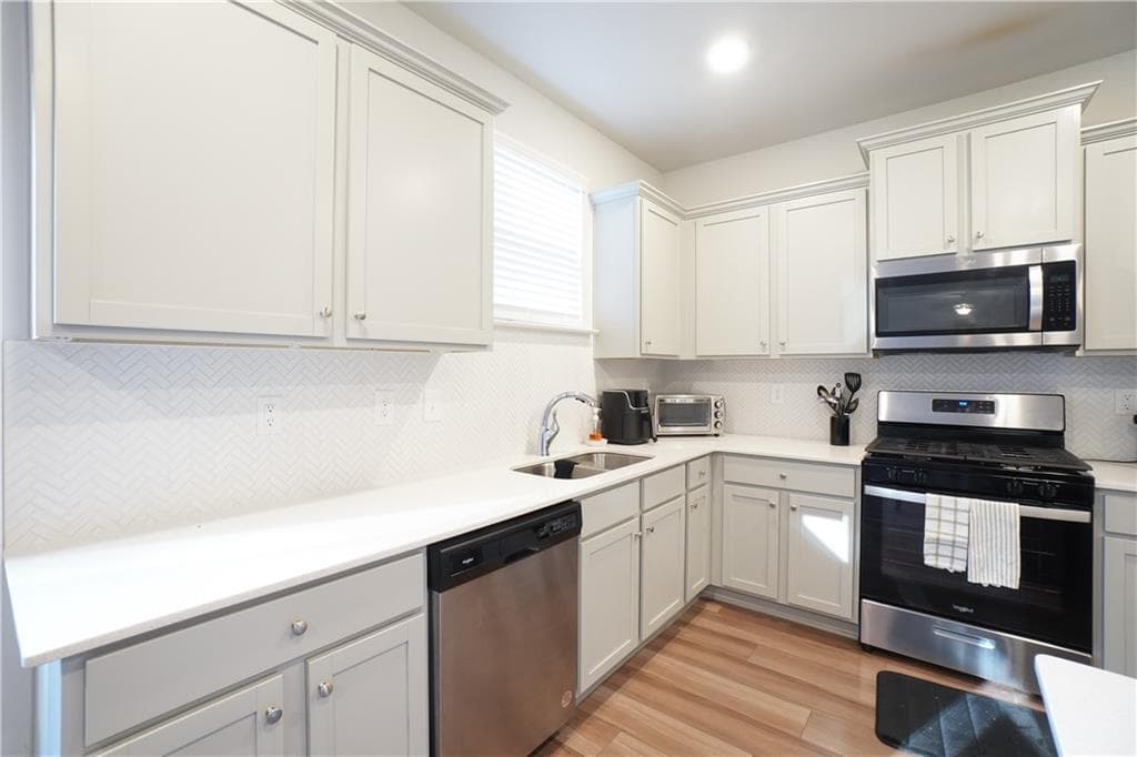 4 bedroom, 3 bathroom, 2,278 sq ft single family residence for sale at 2837 Malton Way, Loganville, GA 30052 — photo 9