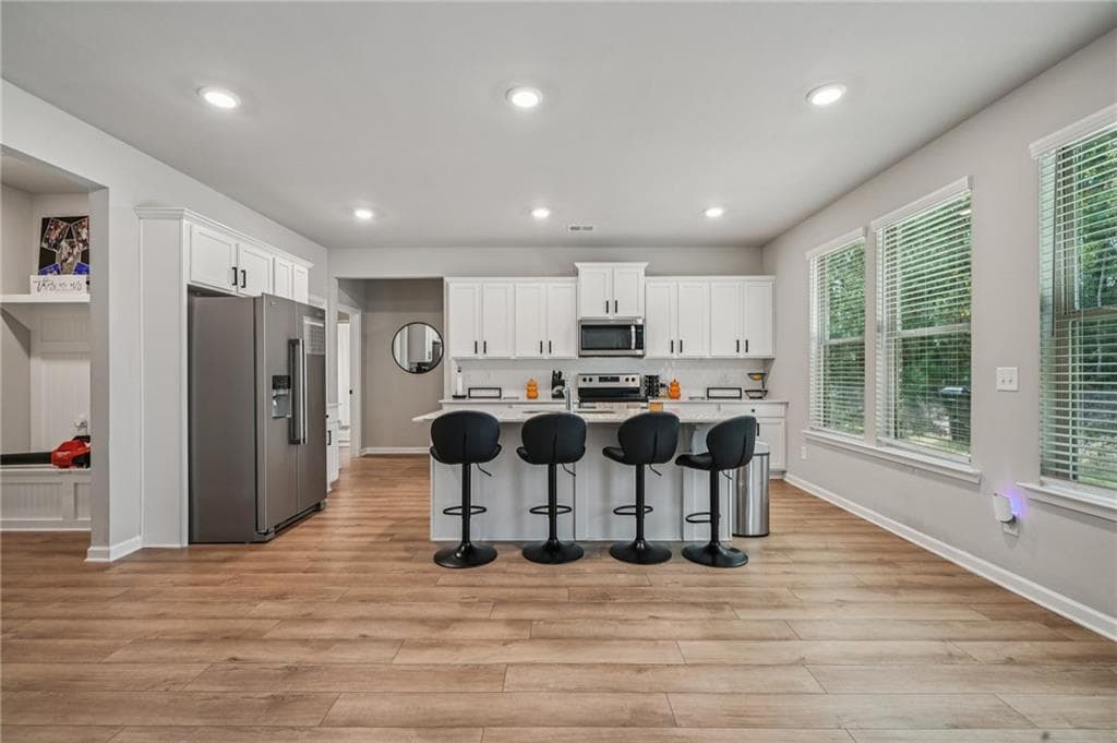 5 bedroom, 3 bathroom, 3,289 sq ft single family residence for sale at 120 Cabin Way, Hampton, GA 30228 — photo 9