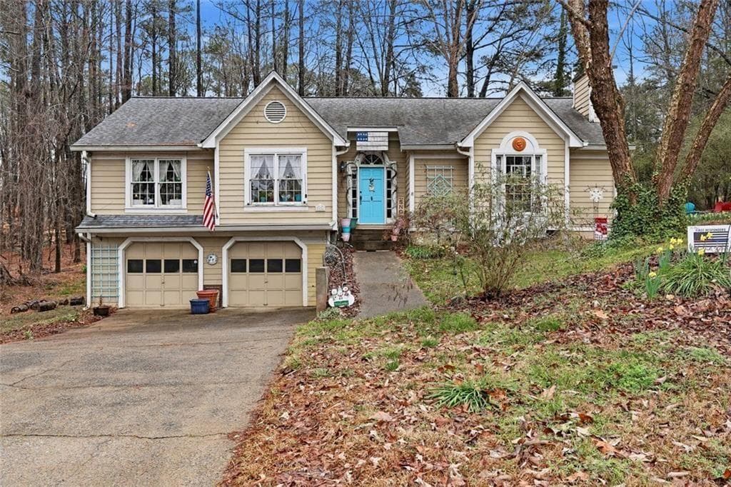 3 bedroom, 2 bathroom, 1,690 sq ft single family residence sold at 2526 Shiloh Court West, Kennesaw, GA 30152