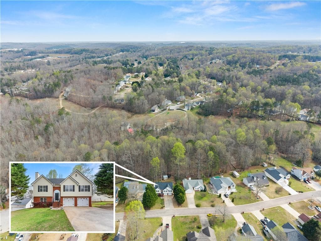 4 bedroom, 4 bathroom, 1,977 sq ft single family residence for sale at 7219 Plum Creek Drive, Gainesville, GA 30507 — photo 6