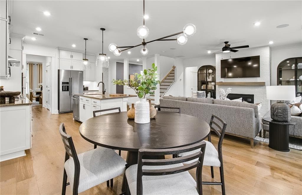 5 bedroom, 4 bathroom, 3,046 sq ft single family residence under contract at 303 Rockledge Bend, Powder Springs, GA 30127 — photo 8