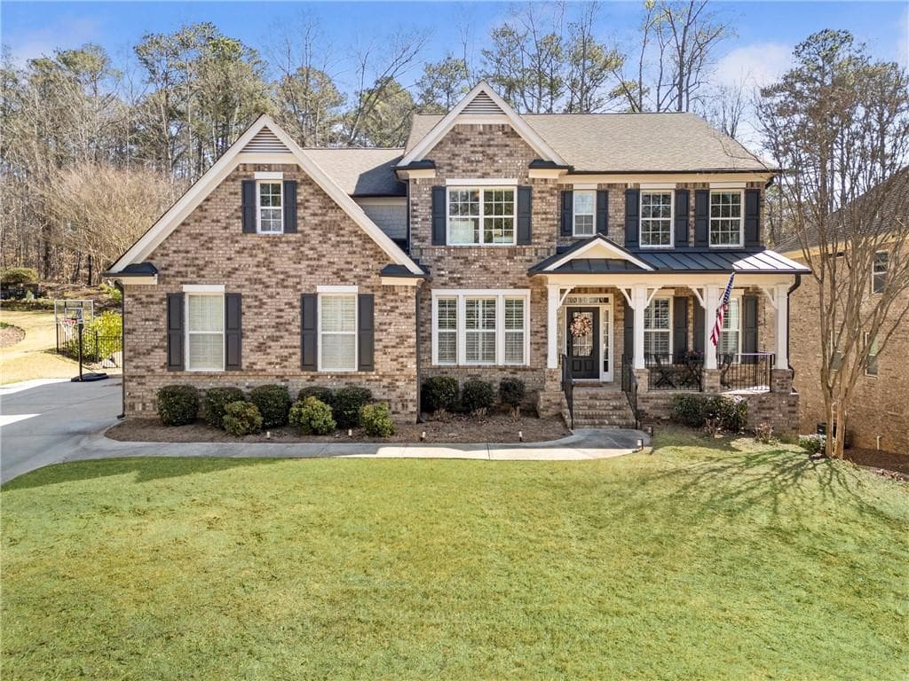 6 bedroom, 5 bathroom, 5,438 sq ft single family residence sold at 1090 Mosspointe Drive, Roswell, GA 30075