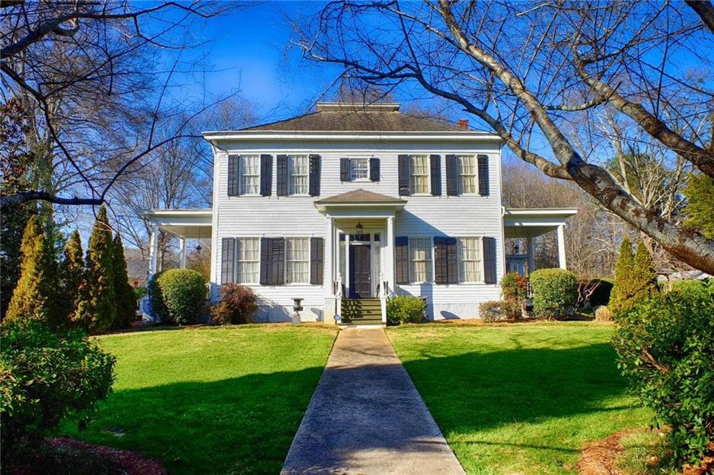 4 bedroom, 4 bathroom, 3,661 sq ft single family residence for sale at 5160 Echols Street, Covington, GA 30014 — photo 2