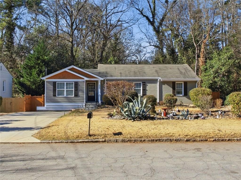 658 Sunstede Drive, Decatur, GA 30033 — most recent listing photo