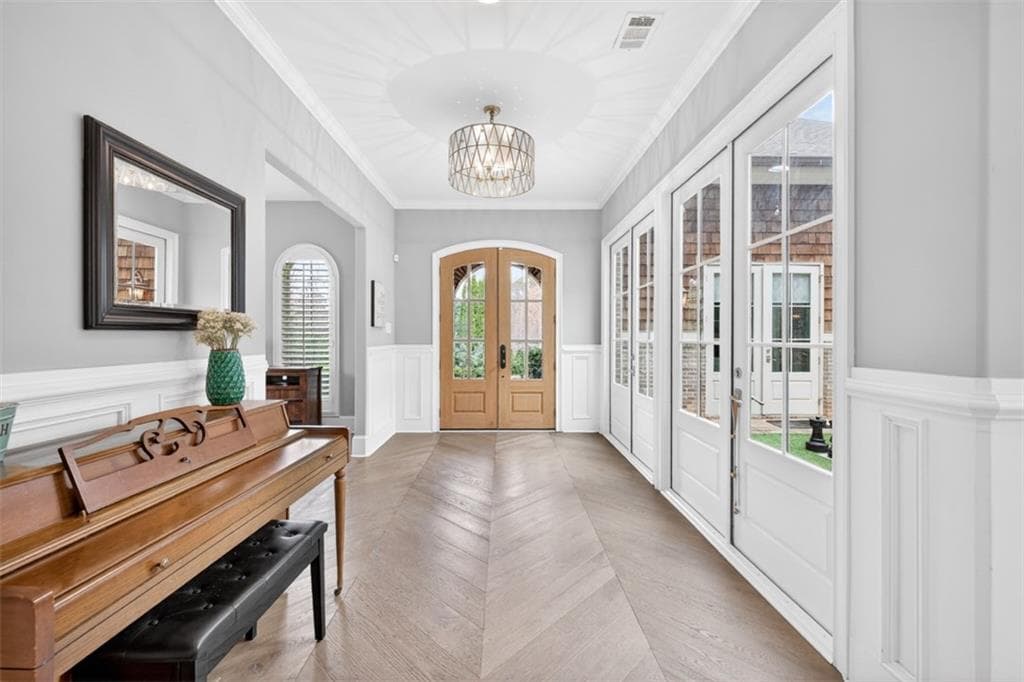 6 bedroom, 7 bathroom, 6,101 sq ft single family residence for sale at 6509 Snug Harbor Court, Flowery Branch, GA 30542 — photo 5