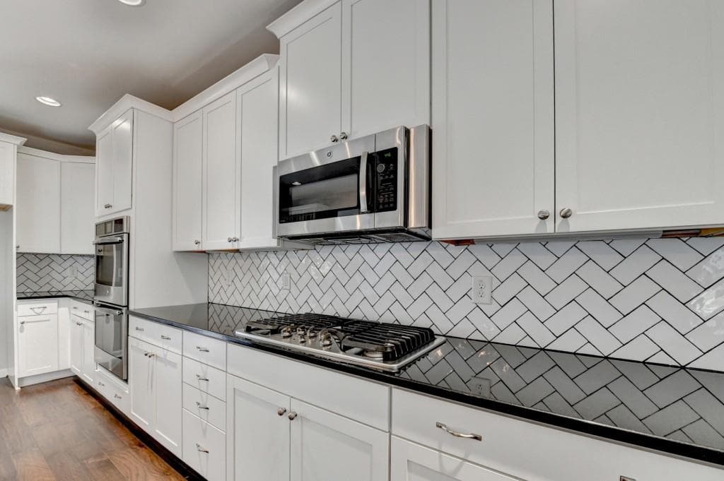5 bedroom, 3 bathroom, 3,527 sq ft single family residence for sale at 4419 Sierra Creek Drive, Hoschton, GA 30548 — photo 8