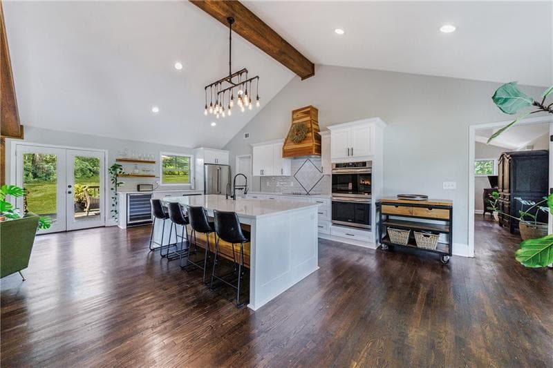 5 bedroom, 4 bathroom, 4,623 sq ft single family residence for sale at 9585 Hutcheson Ferry Road, Chattahoochee Hills, GA 30268 — photo 10
