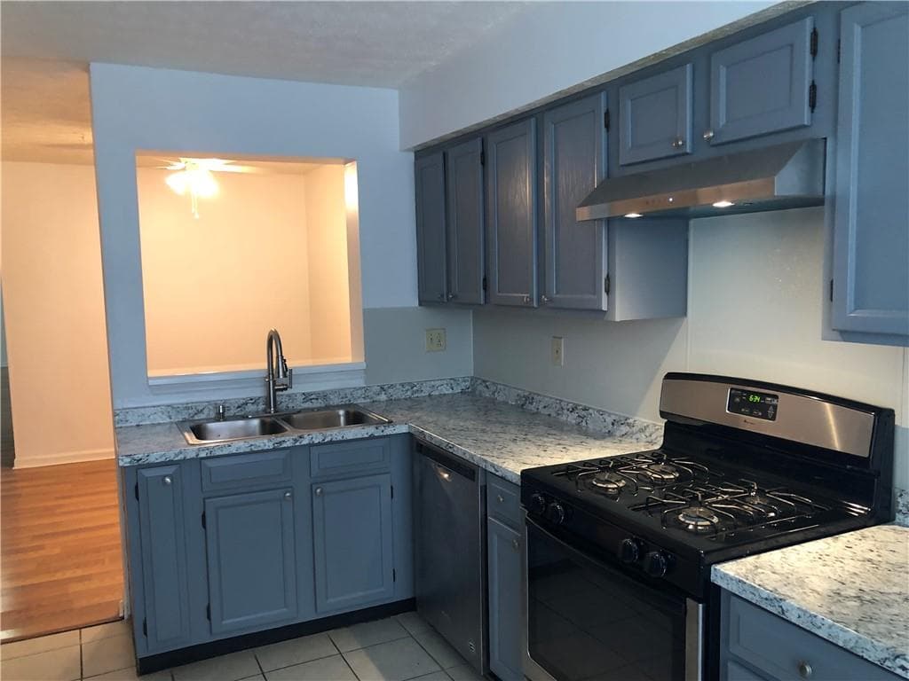 2 bedroom, 2 bathroom condominium for sale at 9456 CYPRESS Lane, Jonesboro, GA 30238 — photo 9
