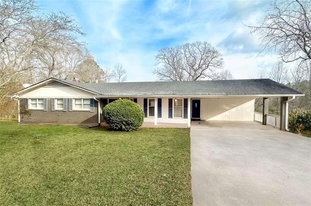 4 bedroom, 3 bathroom, 2,058 sq ft single family residence for sale at 4060 W Stubbs Road, South Fulton, GA 30349