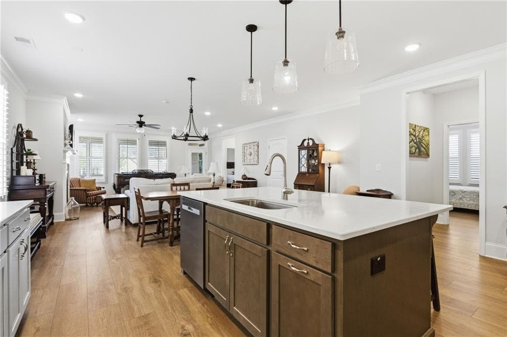 2 bedroom, 3 bathroom, 1,726 sq ft single family residence under contract at 317 Mcqueen Way, Canton, GA 30115 — photo 8