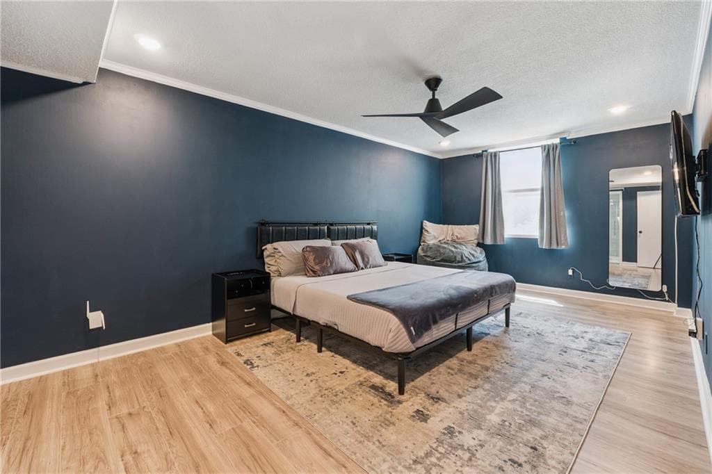 2 bedroom, 2 bathroom, 1,063 sq ft condominium for sale at 2965 Pharr Court South 512, Atlanta, GA 30305 — photo 6