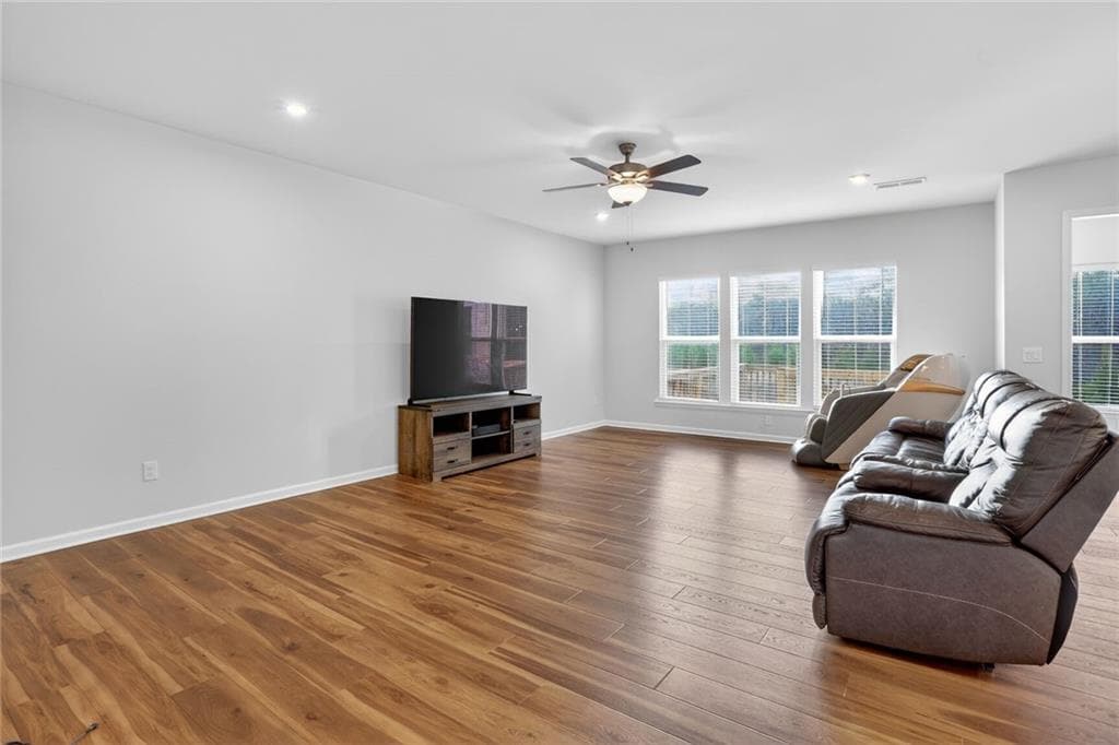 6 bedroom, 6 bathroom, 5,157 sq ft single family residence for sale at 171 Westberry Street, Peachtree City, GA 30269 — photo 9