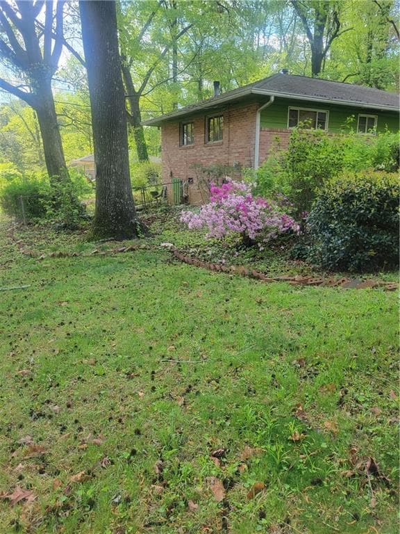 2 bedroom, 2 bathroom, 1,348 sq ft single family residence for sale at 2716 Bonnybrook Drive, Atlanta, GA 30311 — photo 2