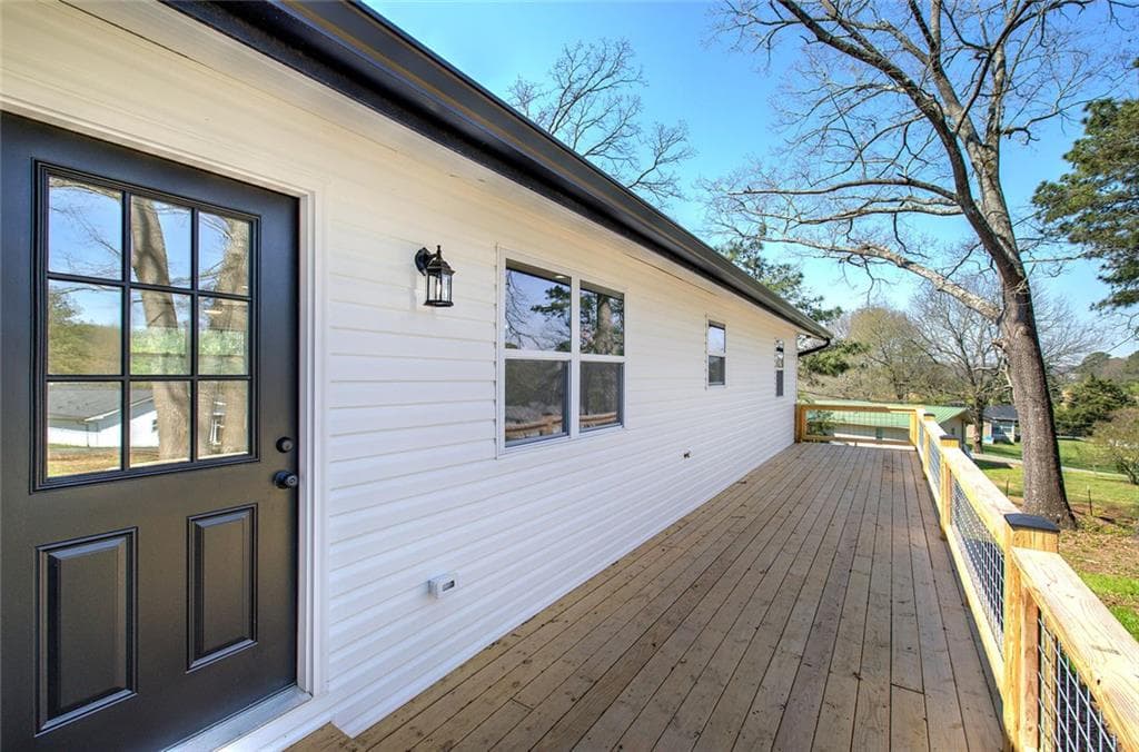 3 bedroom, 2 bathroom, 1,872 sq ft single family residence for sale at 516 Baxter Road, Calhoun, GA 30701 — photo 5