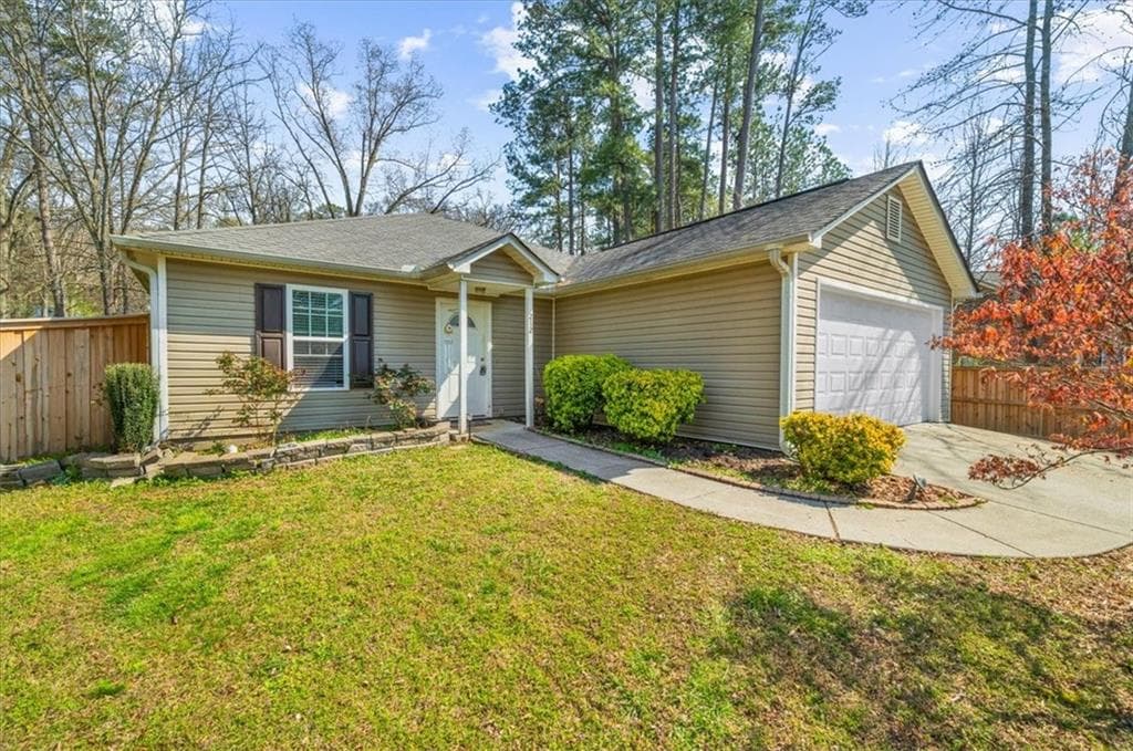 3 bedroom, 2 bathroom, 1,360 sq ft single family residence under contract at 212 Whispering Pine Circle, White, GA 30184 — photo 4