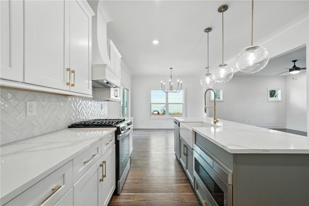 4 bedroom, 3 bathroom, 2,175 sq ft single family residence for sale at 125 Old Alabama Road, Emerson, GA 30137 — photo 3
