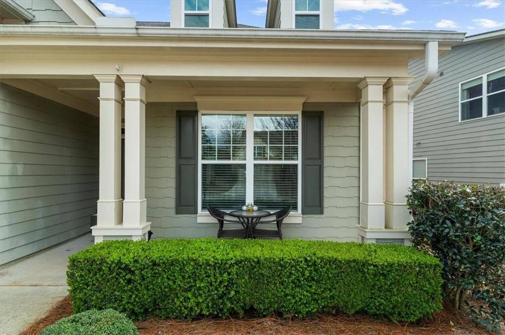 4 bedroom, 3 bathroom, 2,210 sq ft single family residence for sale at 3739 Golden Leaf Point, Gainesville, GA 30504 — photo 3