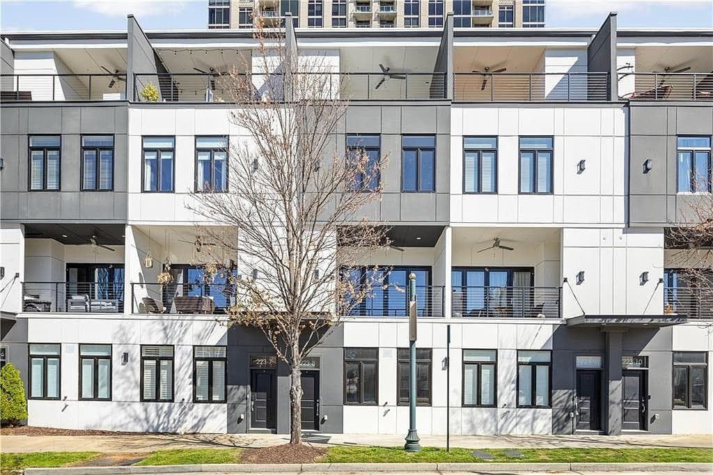 3 bedroom, 5 bathroom townhouse for rent at 223 16th Street 8, Atlanta, GA 30363 for $5,500 a month