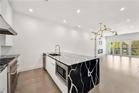 3 bedroom, 5 bathroom townhouse for rent at 223 16th Street 8, Atlanta, GA 30363 for $5,500 a month — photo 7
