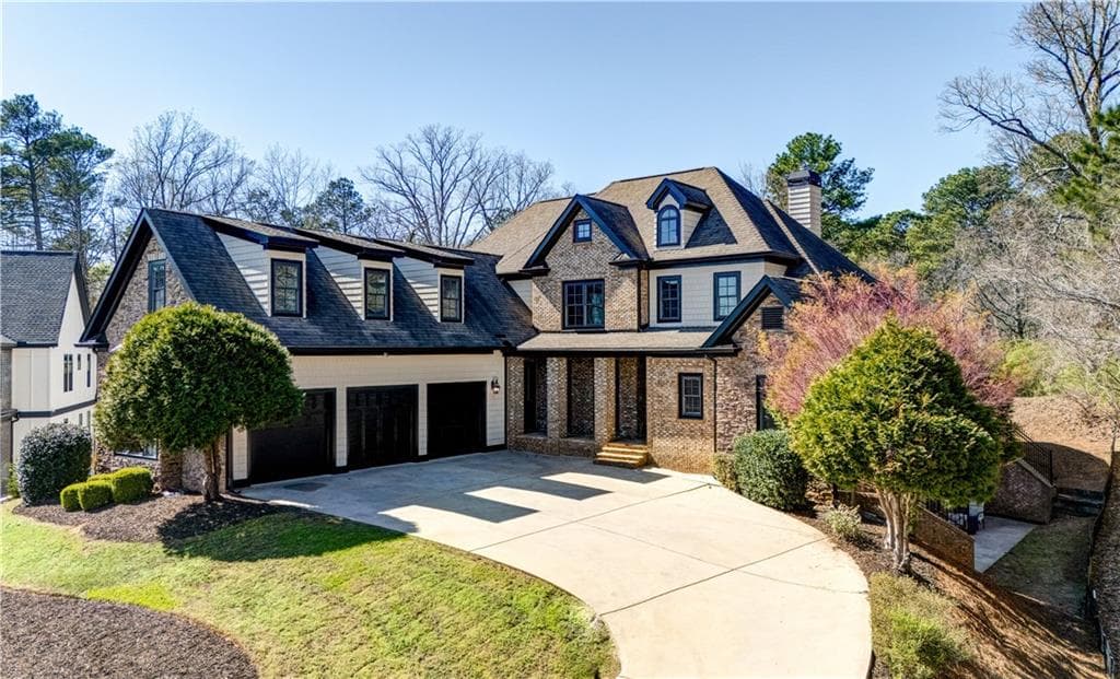 6 bedroom, 6 bathroom, 7,207 sq ft single family residence for sale at 1049 Highland Village Trail, Mableton, GA 30126 — photo 2