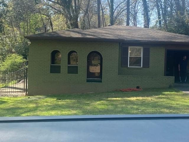 3 bedroom, 2 bathroom, 1,030 sq ft single family residence sold at 2003 W Starmount Way, Decatur, GA 30032