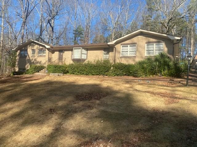 4 bedroom, 4 bathroom, 2,640 sq ft single family residence sold at 1390 Heatherland Drive, Atlanta, GA 30331