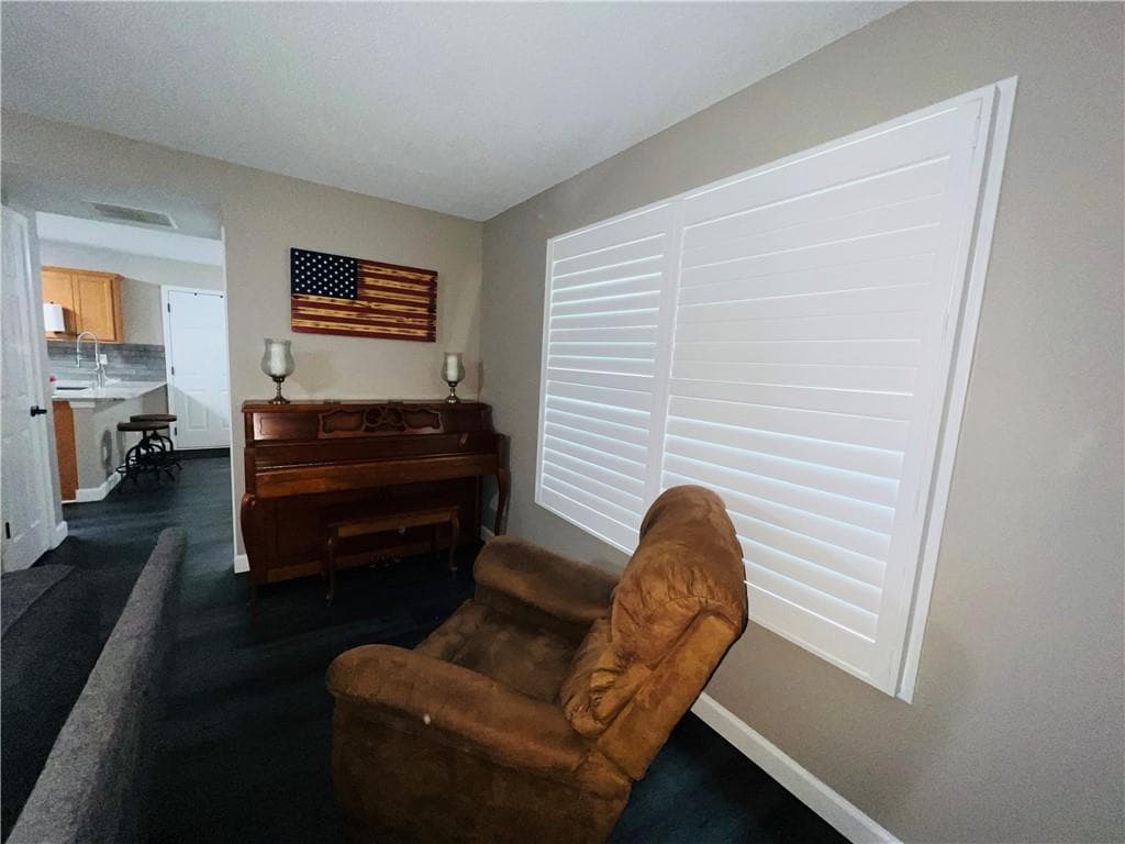 3 bedroom, 3 bathroom, 1,957 sq ft single family residence under contract at 925 Downing Drive, Bethlehem, GA 30620 — photo 9