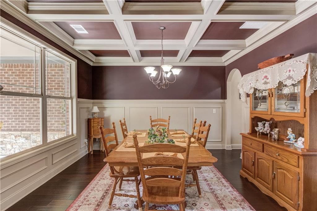 5 bedroom, 4 bathroom, 3,948 sq ft single family residence for sale at 245 Lakeshore Drive, Jefferson, GA 30549 — photo 9