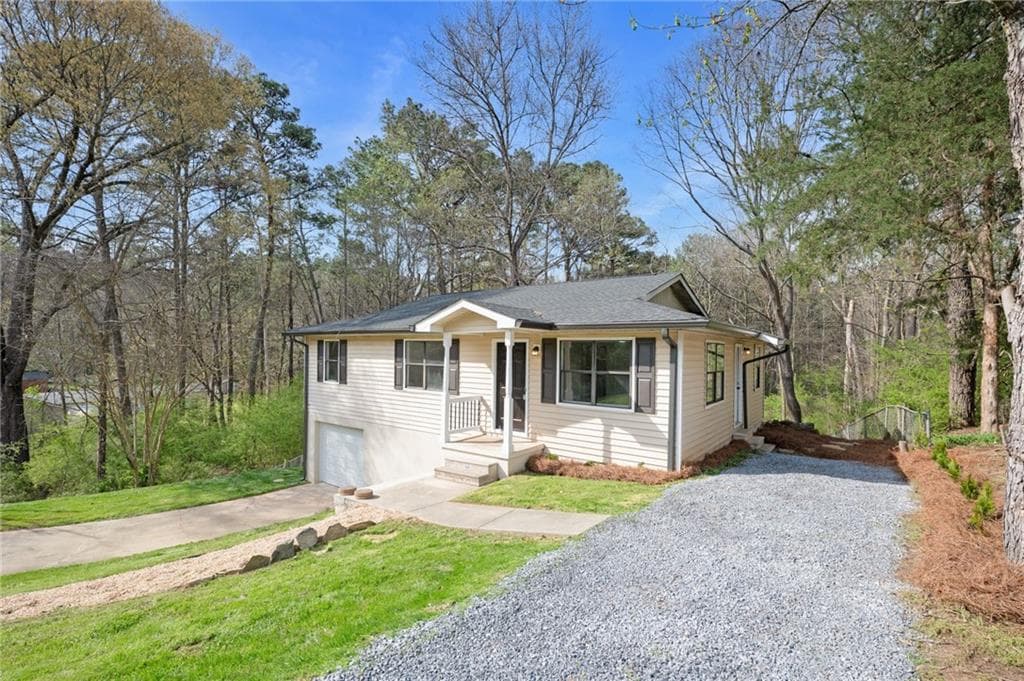 184 Ivey Drive, Calhoun, GA 30701 — most recent listing photo