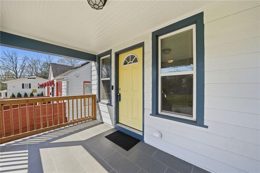 2 bedroom, 2 bathroom, 1,005 sq ft single family residence for sale at 763 Jones Avenue, Atlanta, GA 30314 — photo 4