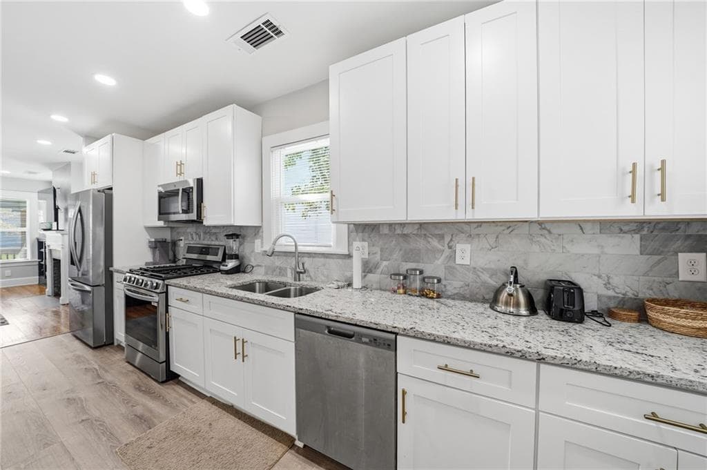 2 bedroom, 2 bathroom, 1,005 sq ft single family residence for sale at 763 Jones Avenue, Atlanta, GA 30314 — photo 7