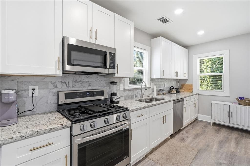 2 bedroom, 2 bathroom, 1,005 sq ft single family residence for sale at 763 Jones Avenue, Atlanta, GA 30314 — photo 8