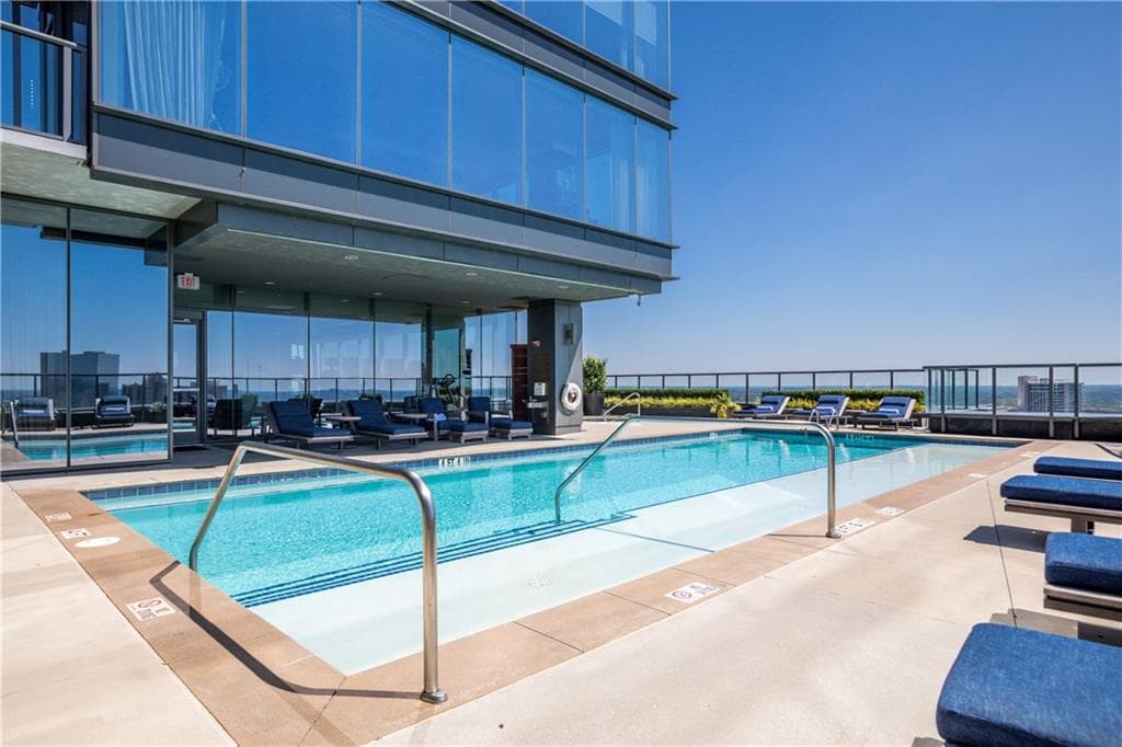 1 bedroom, 2 bathroom, 995 sq ft condominium for sale at 3630 Peachtree Road 1809, Atlanta, GA 30326 — photo 8