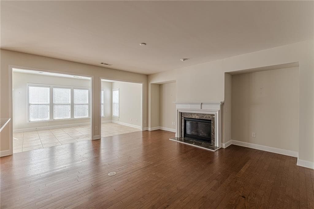 2 bedroom, 2 bathroom, 2,238 sq ft single family residence for sale at 1010 Amicalola Court, Griffin, GA 30223 — photo 6