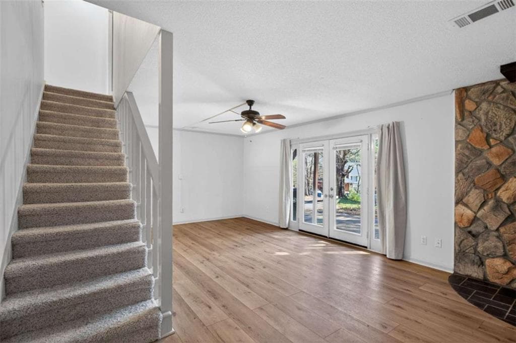 3 bedroom, 4 bathroom, 1,812 sq ft condominium under contract at 1 Fairway Drive, Kennesaw, GA 30144 — photo 9