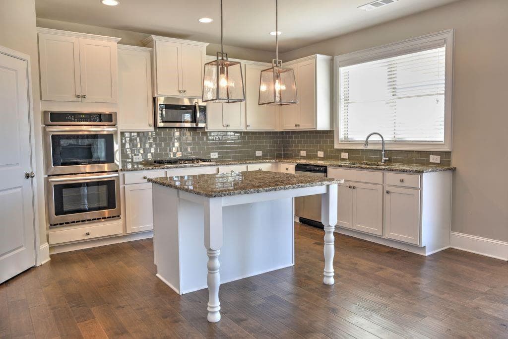 5 bedroom, 3 bathroom, 3,150 sq ft single family residence for sale at 4215 Trinity Oaks Trail, Cumming, GA 30040 — photo 6