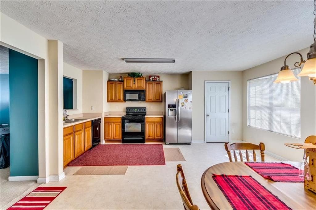 2 bedroom, 3 bathroom, 2,069 sq ft townhouse for sale at 6371 Redan Square, Lithonia, GA 30058 — photo 8