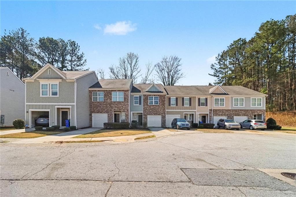 3 bedroom, 3 bathroom, 1,488 sq ft townhouse for sale at 3155 Tarian Way, Decatur, GA 30034 — photo 2