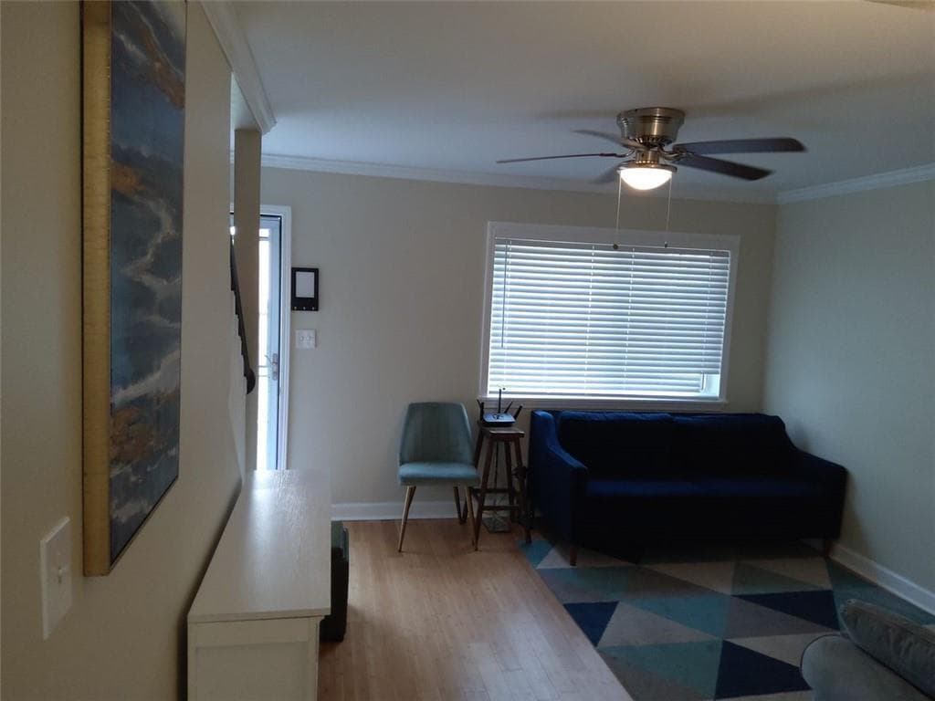 3 bedroom, 3 bathroom townhouse under contract at 405 Fairburn Road 21, Atlanta, GA 30331 — photo 3