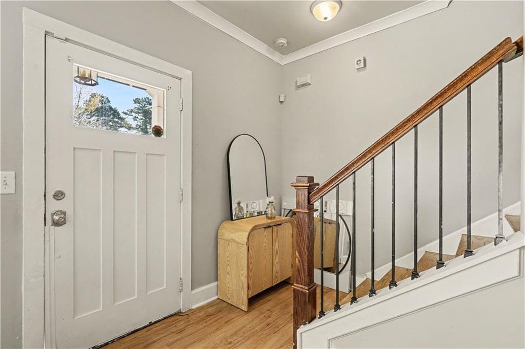 3 bedroom, 3 bathroom, 1,904 sq ft single family residence for sale at 2652 Tilson Road, Decatur, GA 30032 — photo 4